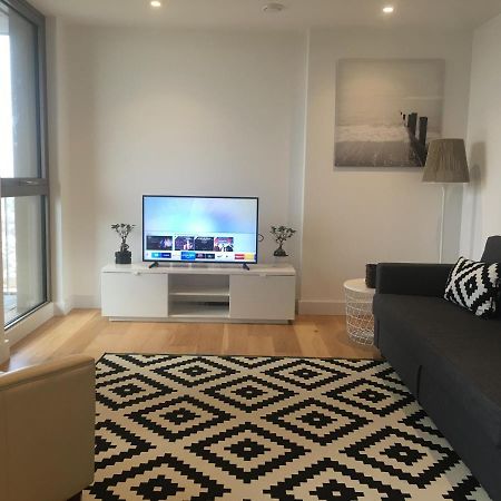 Luxurious Serviced Apartment In كرويدون المظهر الخارجي الصورة