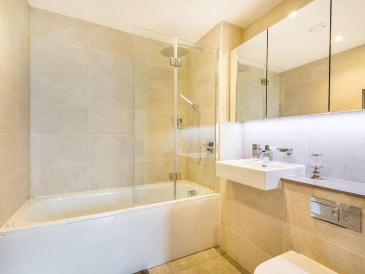 Luxurious Serviced Apartment In كرويدون المظهر الخارجي الصورة