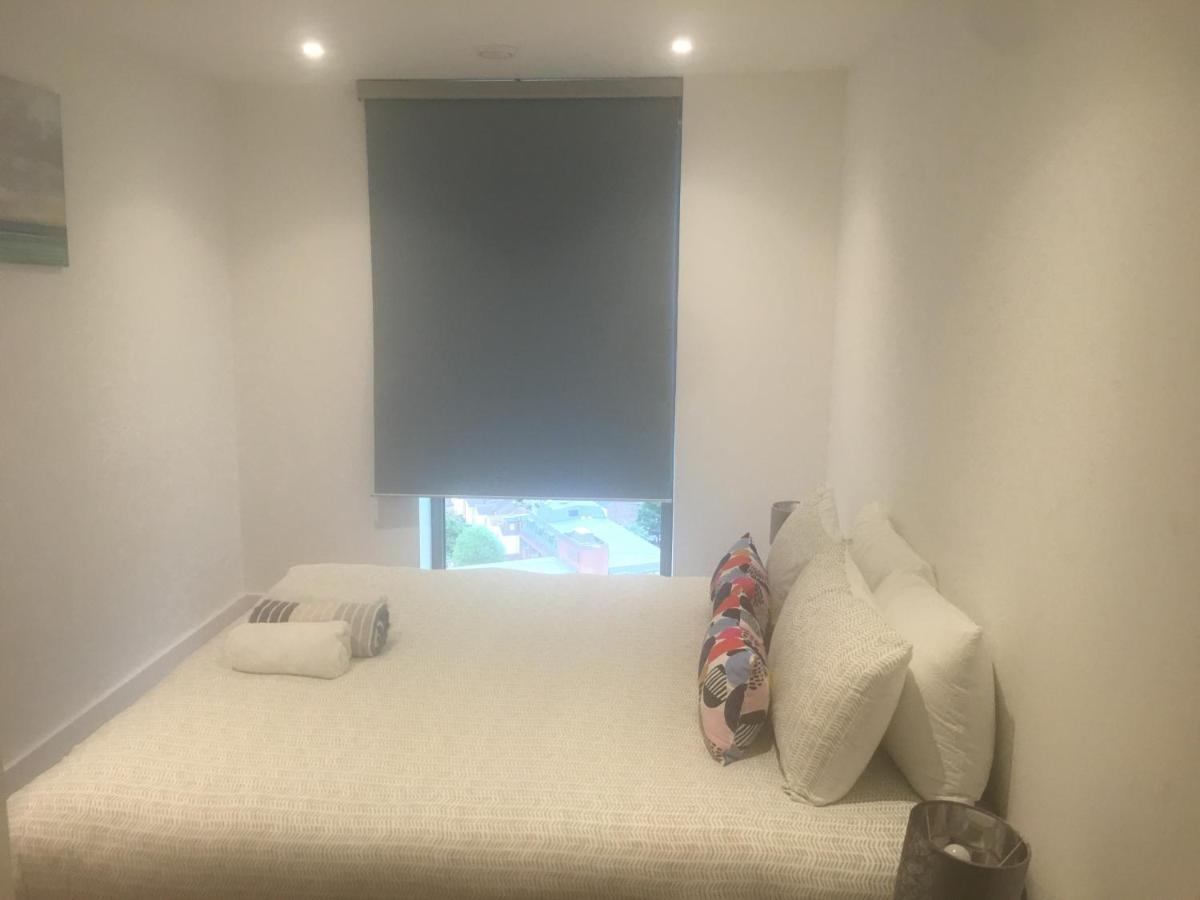 Luxurious Serviced Apartment In كرويدون المظهر الخارجي الصورة
