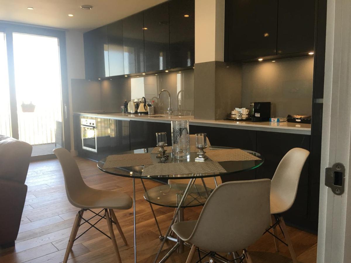 Luxurious Serviced Apartment In كرويدون المظهر الخارجي الصورة